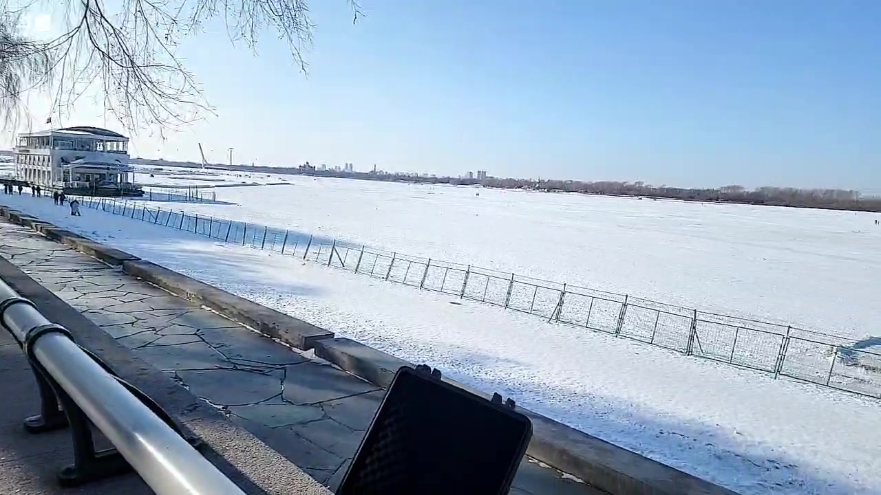 【2023-02-18 14点场】蓝战非OvO：云旅游:哈尔滨晚上水友聚餐