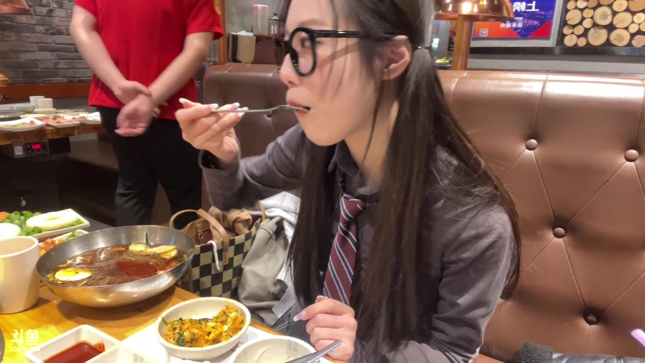 【2023-02-21 17点场】若若跑的贼快：小若去重庆，不定时户外