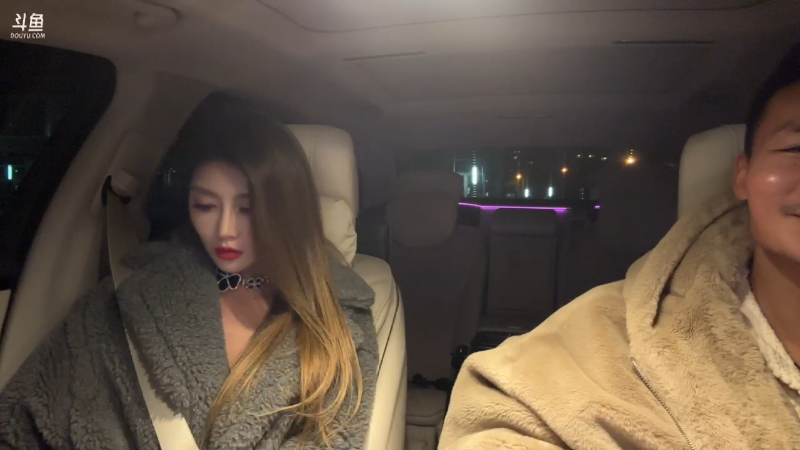 我在斗鱼看黑人毅直播户外