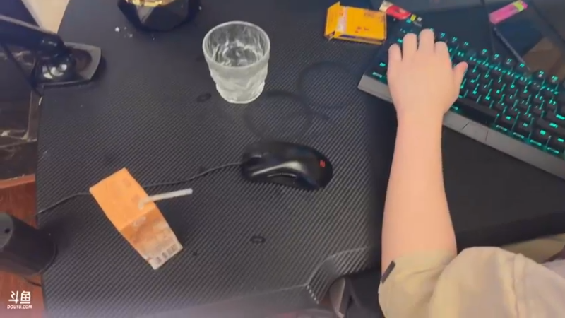 【2023-02-23 01点场】imxiaoxin：【✘-✘】黑白双煞