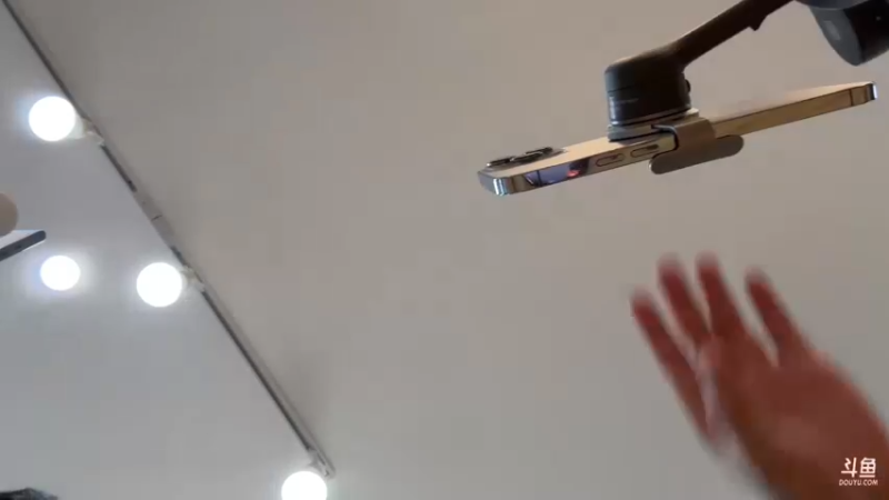 【2023-02-23 16点场】imxiaoxin：【✘-✘】三亚day0