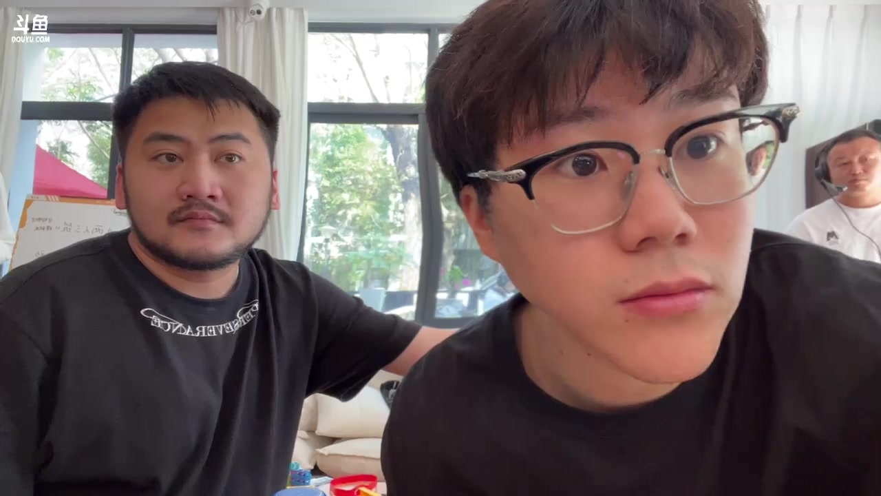 【2023-02-24 13点场】imxiaoxin：【✘-✘】三亚day1