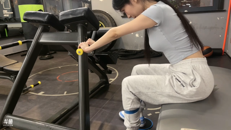 我在斗鱼看不2不叫周淑怡直播英雄联盟