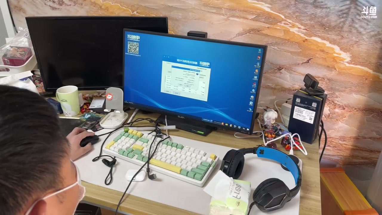 【2023-02-26 16点场】何二抛zZ：下午弄电脑 晚点来