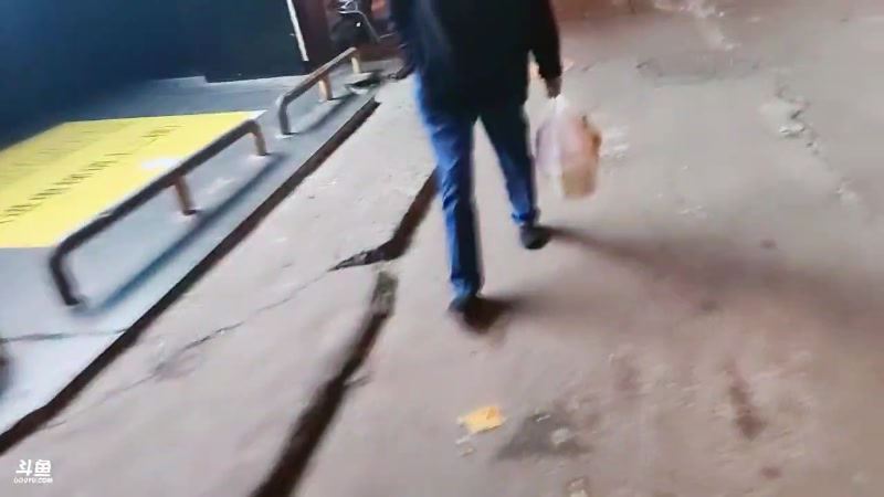 【2023-02-26 19点场】火力堂主：剪个头发！二番战！裤强！