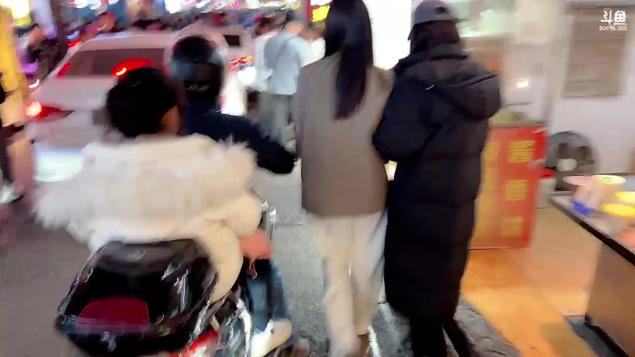 【2023-02-25 21点场】douyu小漠：小漠：岳麓山看夕阳