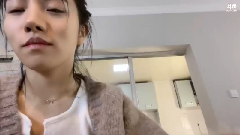 【2023-02-26 21点场】唐6儿：【小奶团】 黄金双倍卡 哟 我来了哟