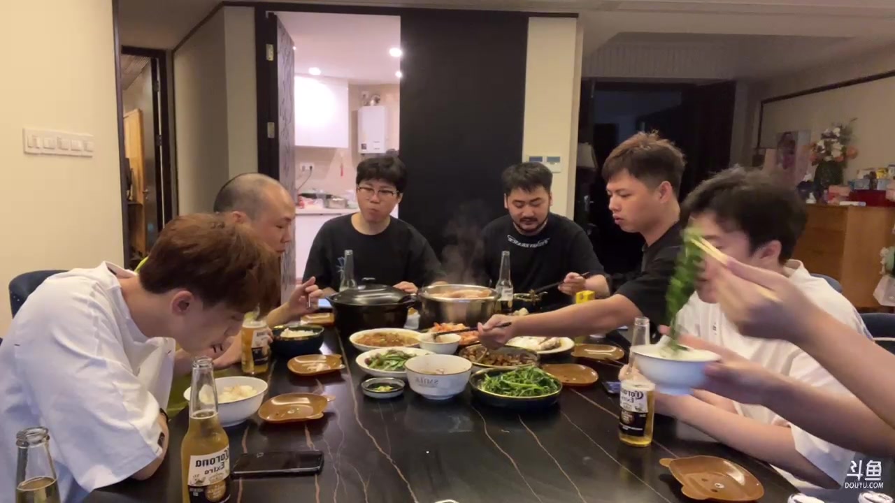 【2023-02-27 18点场】imxiaoxin：【✘-✘】茂名厨神来咯