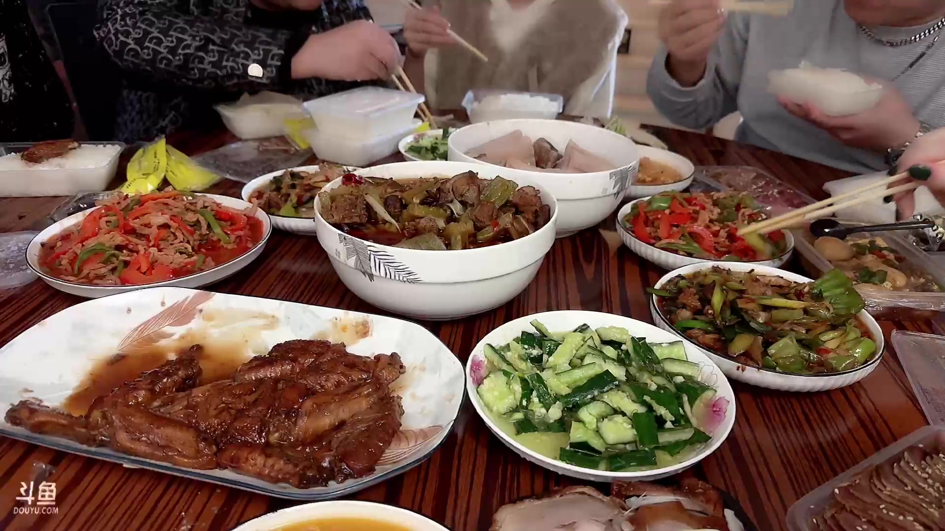 【2023-02-20 21点场】灰灰酱er：灰灰：出发去成都