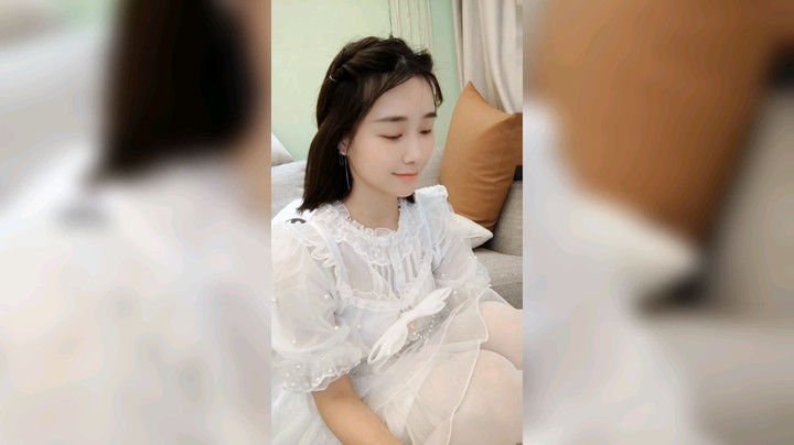 百变姑姑肖淑洁发布了一个斗鱼视频2023-02-28