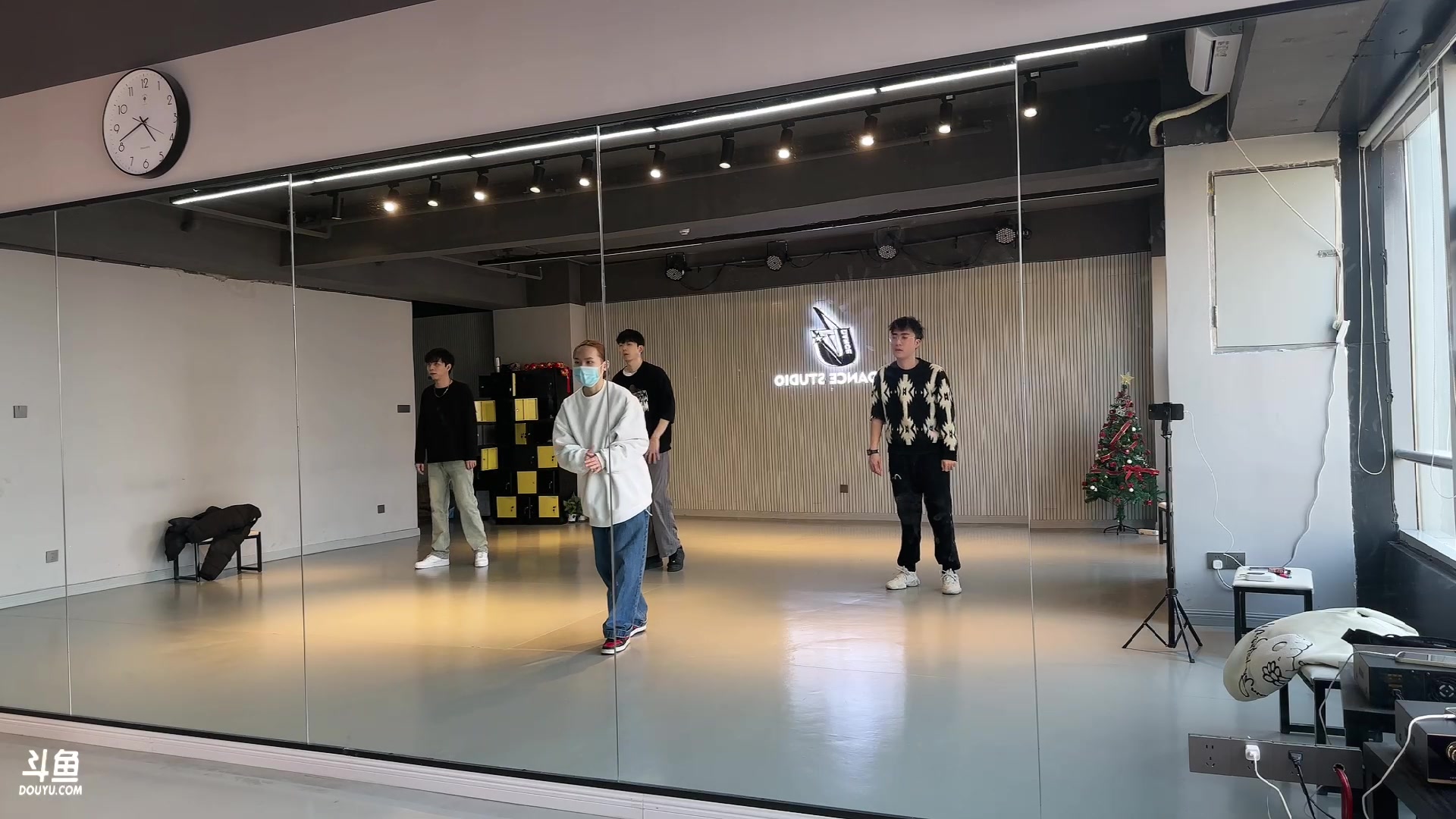 【2023-02-27 16点场】叁三QvQ：【小奶团】十二点半来