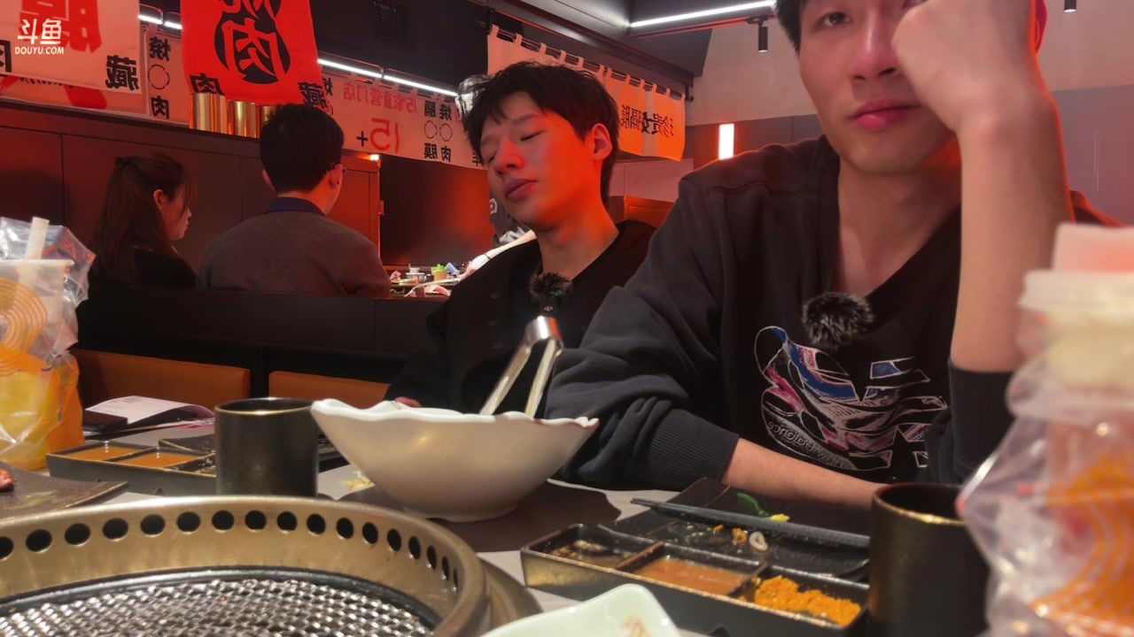 【2023-02-28 19点场】eStarPro橘子：户外直播怕丢人不能看
