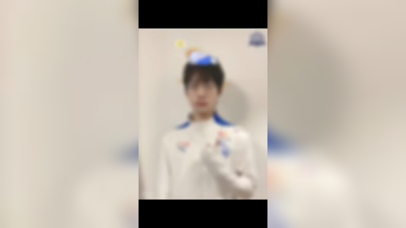 e波怎么趴到我头上去了