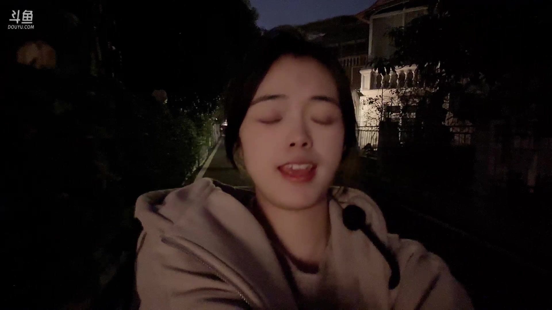 【2023-02-20 19点场】灰灰酱er：灰灰：出发去成都
