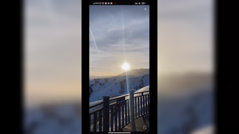 早上在新疆看绵绵不绝的雪山