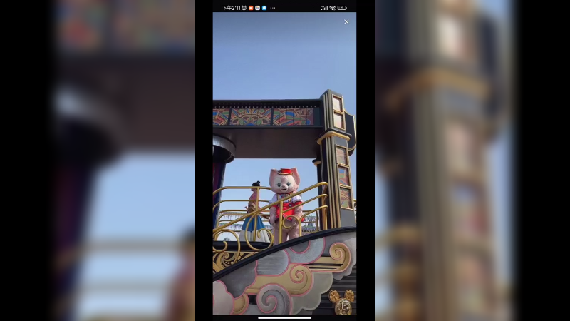 上海迪士尼表演，贝贝下车表演