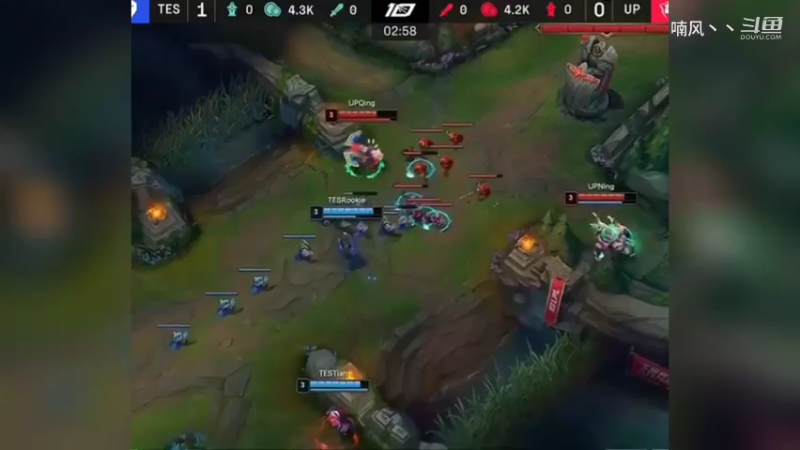 《英雄联盟》LPL TESvsUP