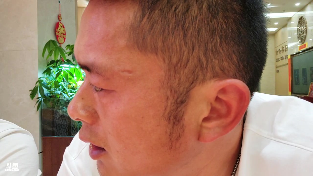 【2023-03-04 23点场】洪湖小肖：今天下午到深圳5点落地开播