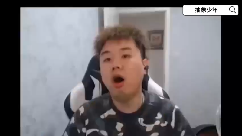 张顺飞大树打野再次被演，对手也不推塔一起折磨张顺飞！
