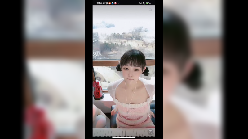 美女小姐姐早上弹琴很好听，好可爱的