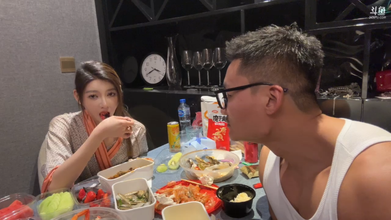 我在斗鱼看黑人毅直播户外