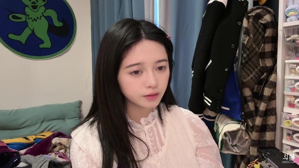 【2023-03-10 18点场】douyu小漠：由乃：长得真牛逼啊