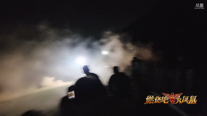 我在斗鱼看JSA丶北京小王哥直播户外