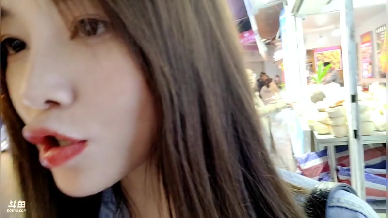 【2023-03-15 18点场】百变姑姑肖淑洁：在厦门玩两天。