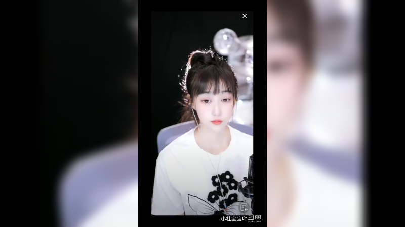 小姐姐不仅人长的漂亮，唱歌还好听，太招人喜欢了12