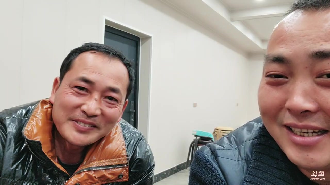 【2023-03-16 17点场】洪湖小肖：外面下雨了回燕窝路上