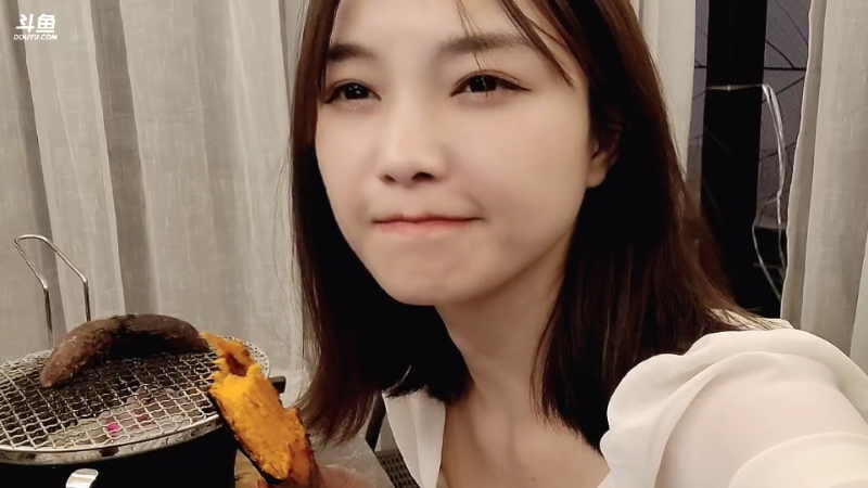 【户外】百变姑姑肖淑洁的精彩时刻 20230318 00点场