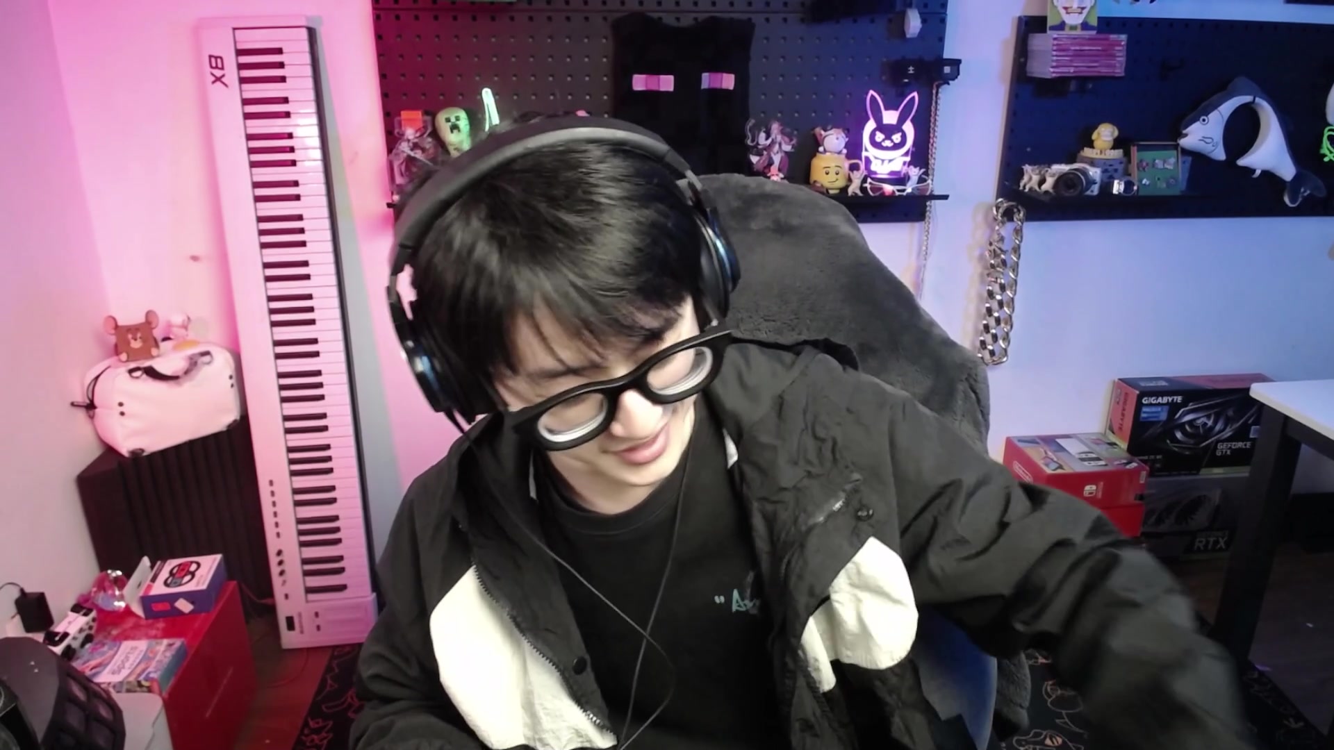 【2023-03-18 16点场】爱玩游戏的赫某人：凤凰蛋咯！冲八亿分！冲八亿分！冲八亿分！