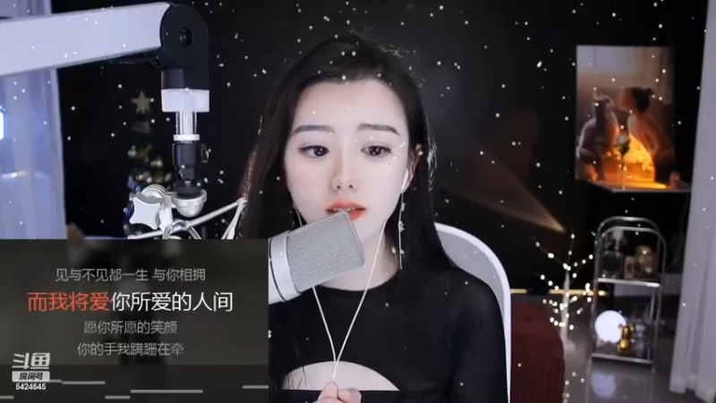 哒哒子美女翻唱流行歌曲很好听啊