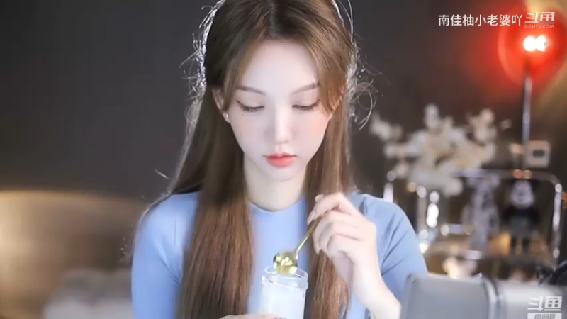 南妹儿小姐姐：好美