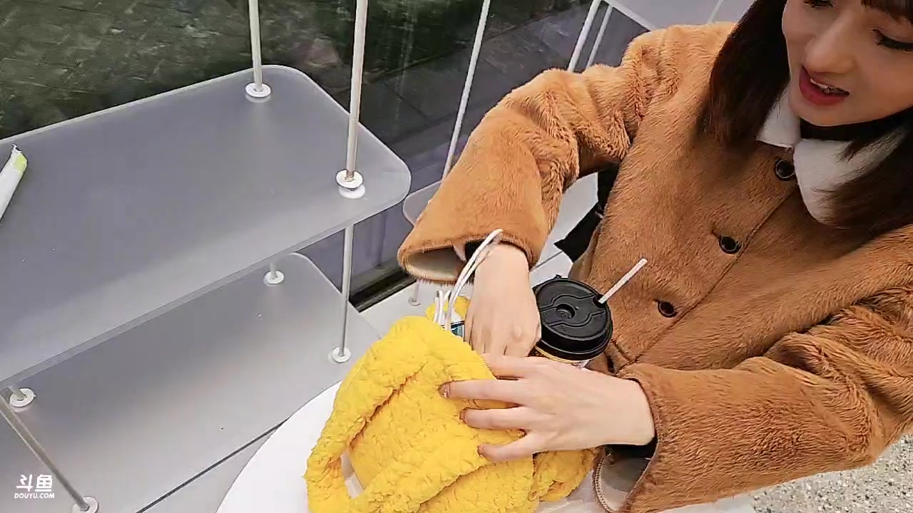 【2023-3-18 21点场】赛文柒Seven:周末美食-铁蛋鸡汤刀削面