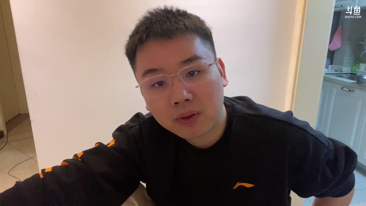 【2023-03-18 23点场】网友张顺飞：今晚9点厨房：小鸡炖蘑菇，酸辣土豆丝。