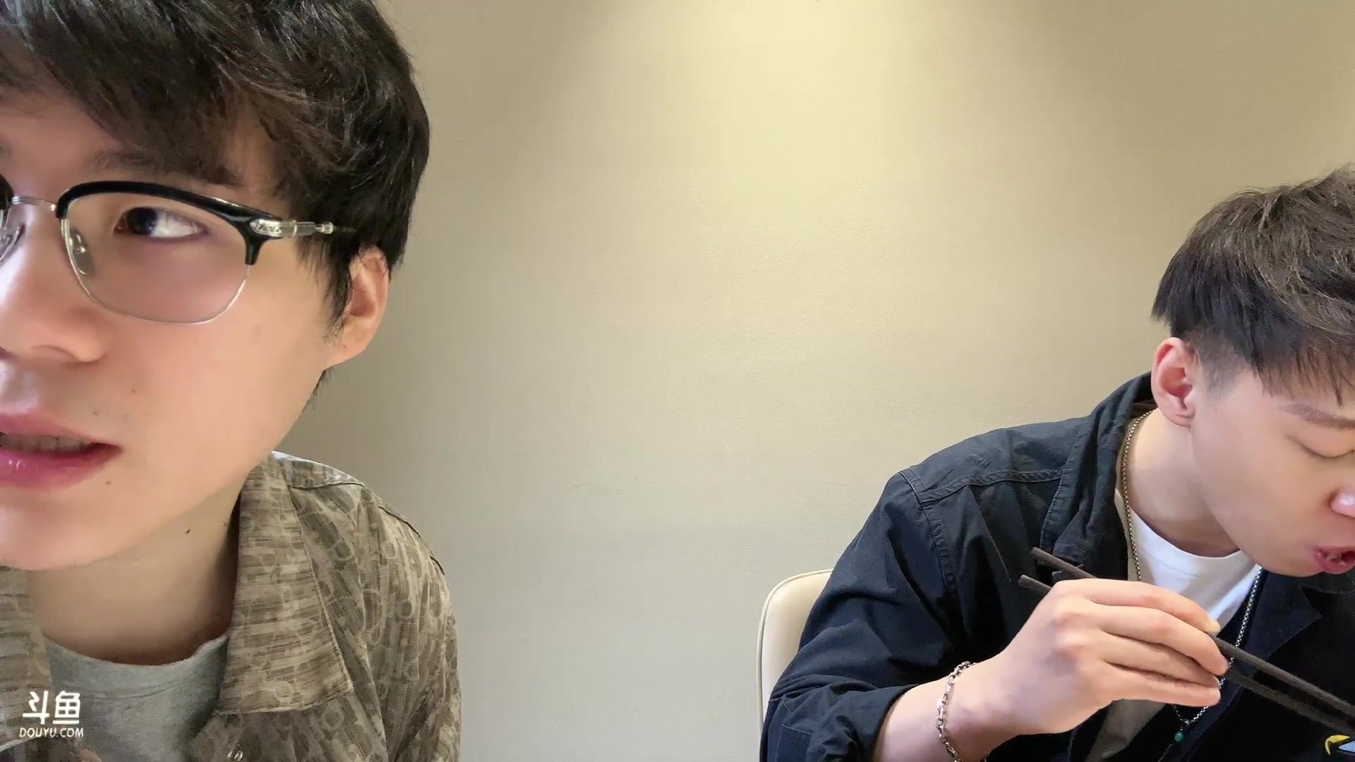 【2023-03-19 13点场】imxiaoxin：【✘-✘】播会吃饭