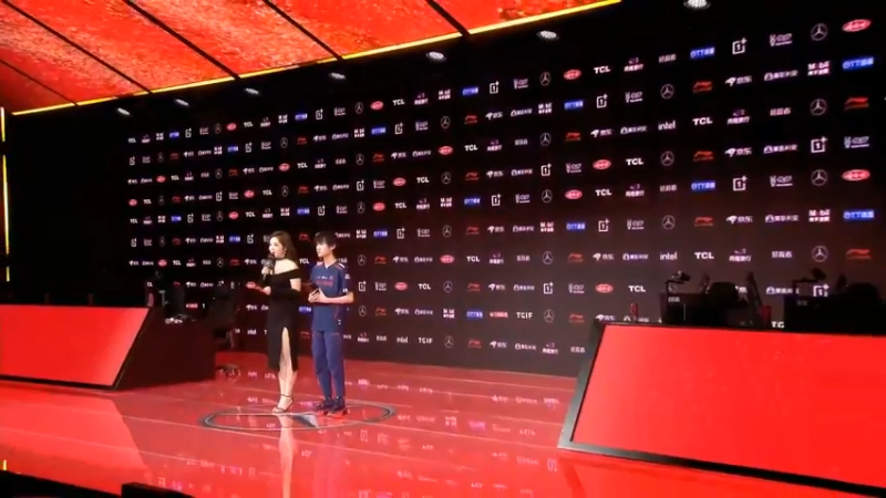 2023LPL春季赛 JDG获胜，美女余霜采访选手