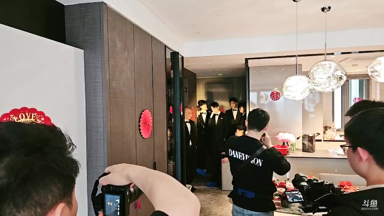 【2023-03-18 08点场】轰轰仔：《今天结婚啦！！》