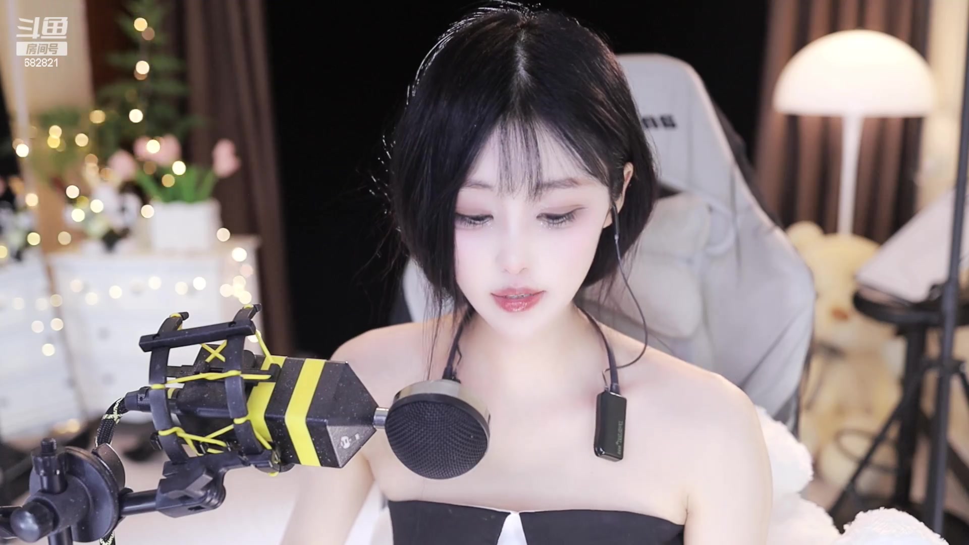 【2023-03-23 02点场】苏小懒38D：❤双倍呆萌懒妹无敌射手在线喂饭