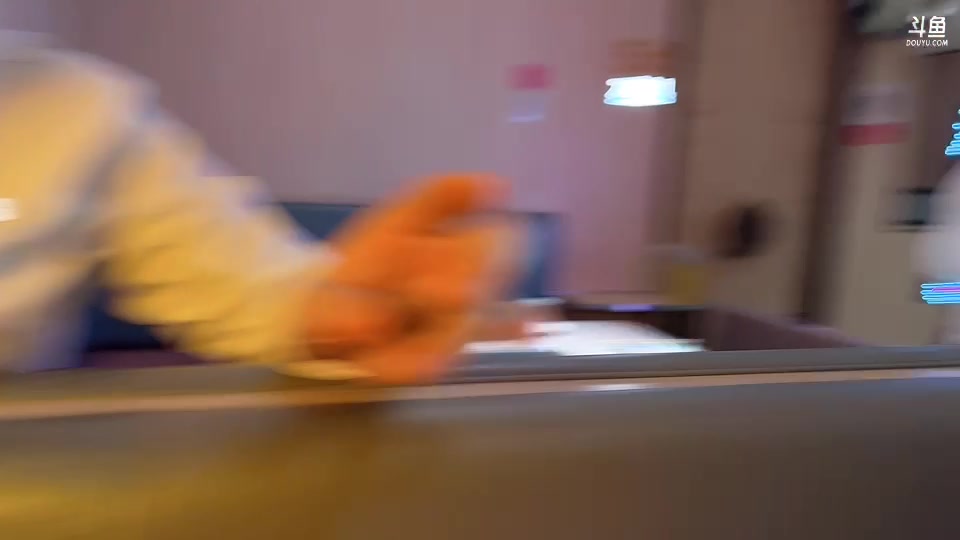 【2023-03-23 19点场】douyu小漠：吃个饭呼回去打游戏