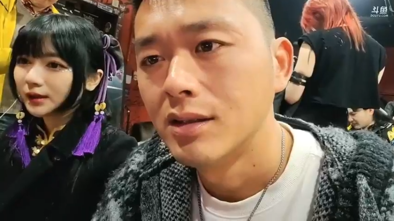 肖哥去看刘安琪演唱会，美女好漂亮啊