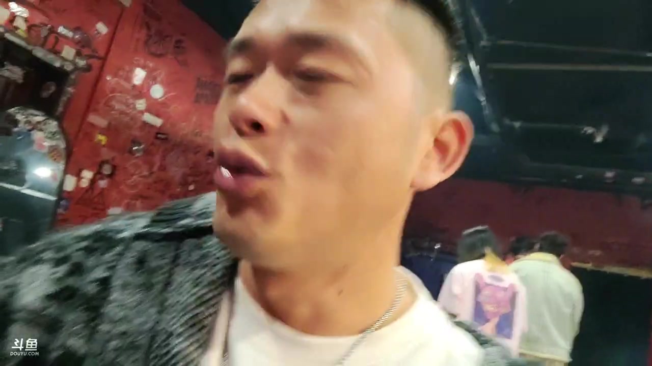 【2023-03-25 20点场】洪湖小肖：出发看刘安琪演唱会