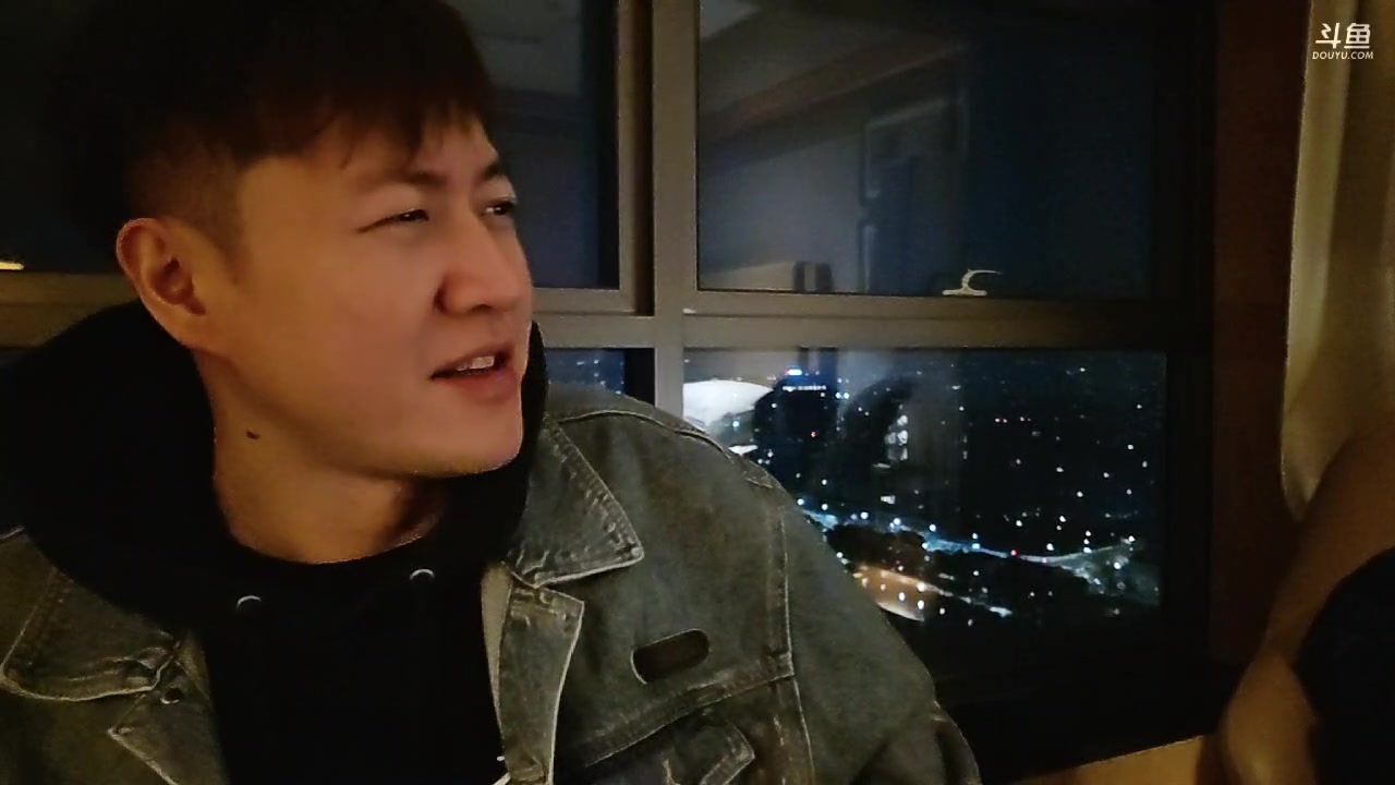 【2023-03-25 22点场】赛文柒Seven：到达宁波，明天超跑活动