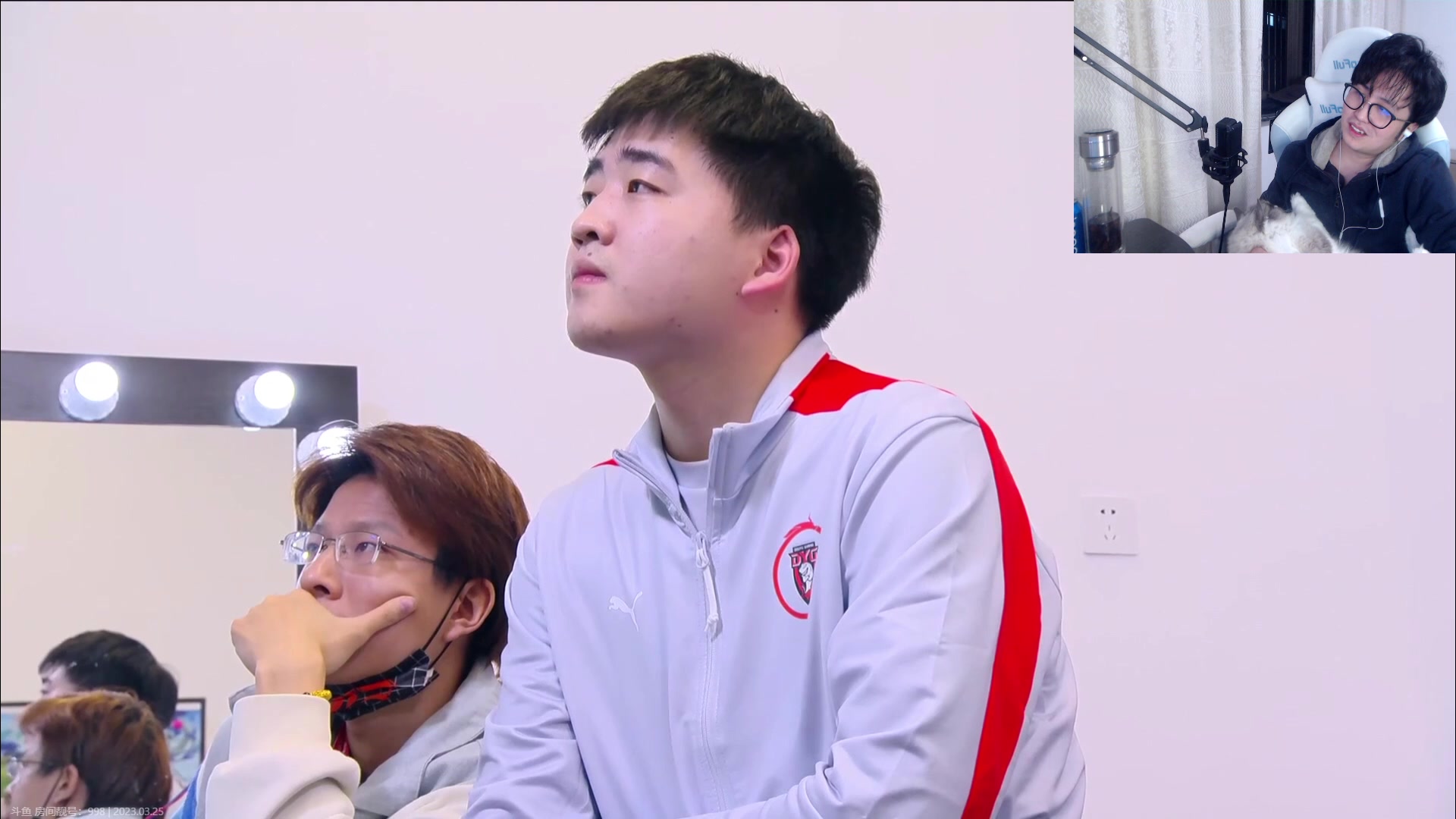 【2023-03-25 19点场】WE丶994：休息好咯。。。上班！