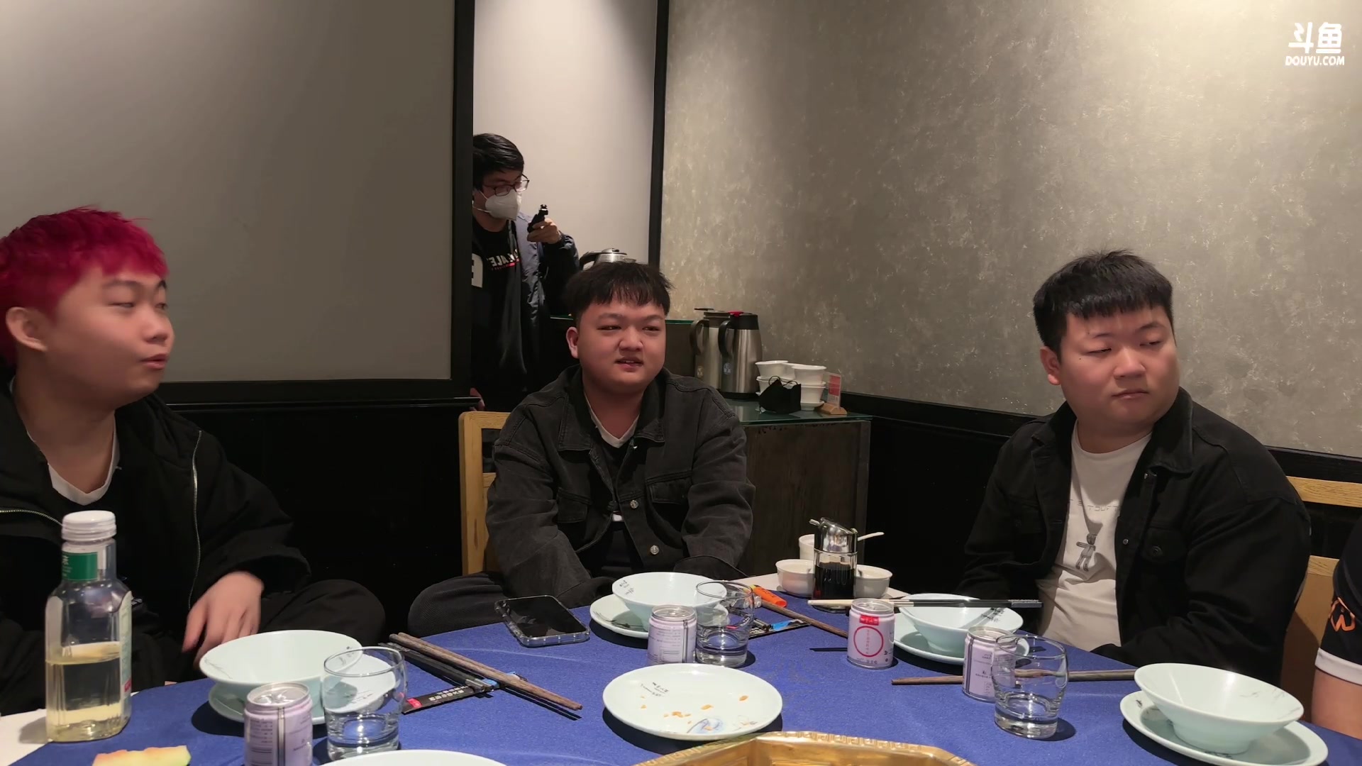 【2023-03-27 16点场】白鲨念旧N9：#鲨入锦江探访蓉城#白鲨火锅局