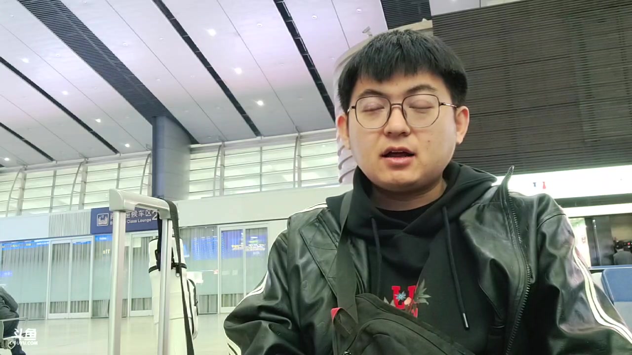 【2023-03-28 17点场】火力堂主：晚上到上海！