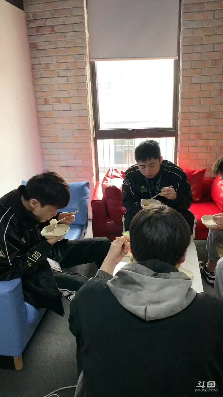 【2023-03-29 15点场】17shou丷：和pigff双排打300头~