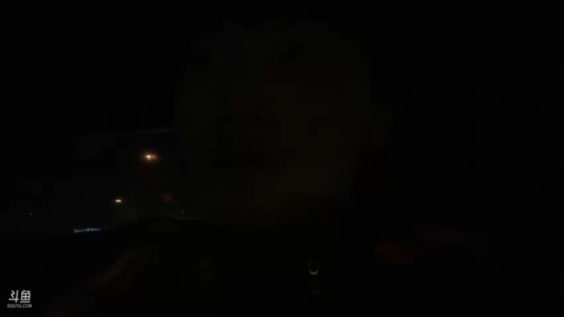 【2023-03-29 22点场】胸肌很大的良小伞：户外 巨龙族集合！恭喜三叉宝荣升超帝！