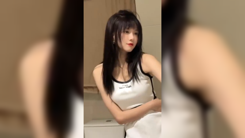 剪了刘海看起来好呆